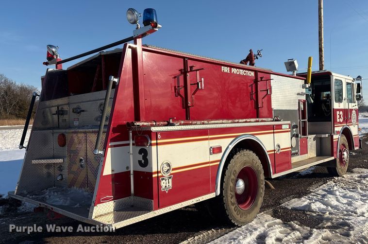 image for item EV2667 1989 Pierce pumper fire truck