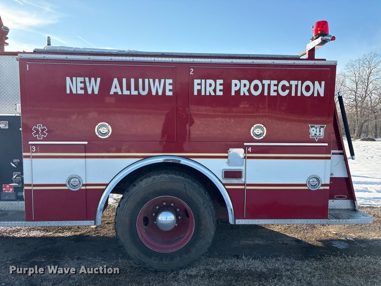 image for item EV2667 1989 Pierce pumper fire truck