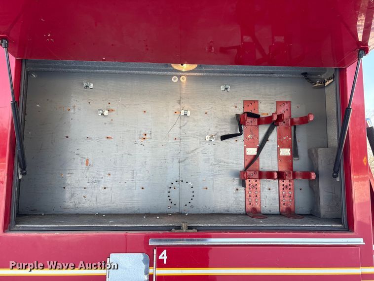 image for item EV2667 1989 Pierce pumper fire truck