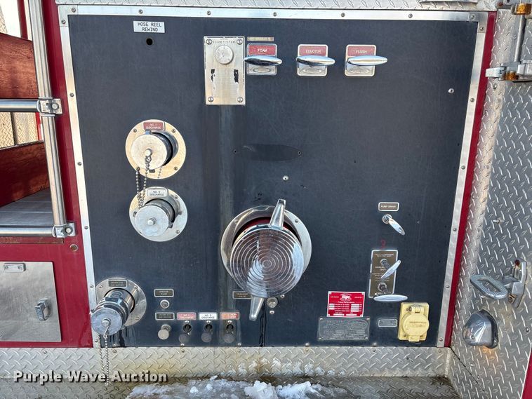 image for item EV2667 1989 Pierce pumper fire truck