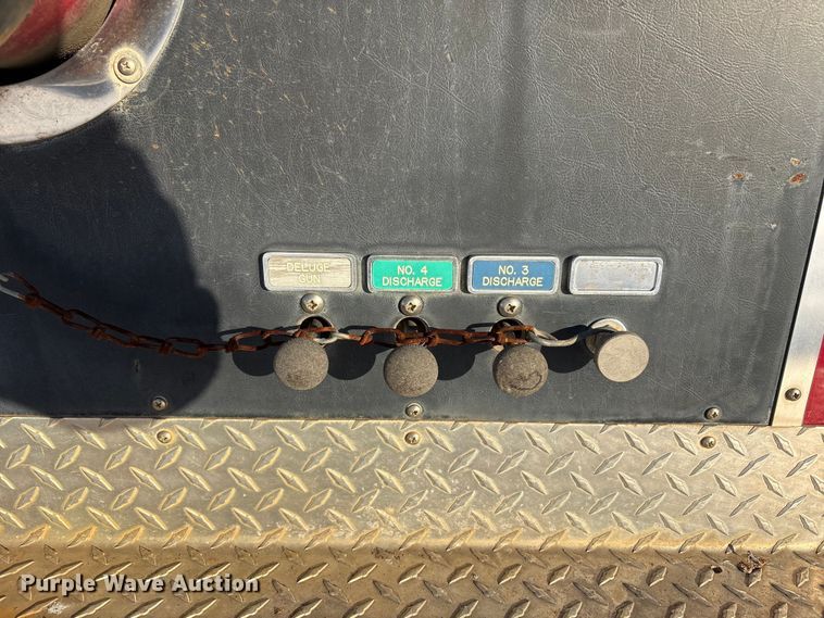 image for item EV2667 1989 Pierce pumper fire truck