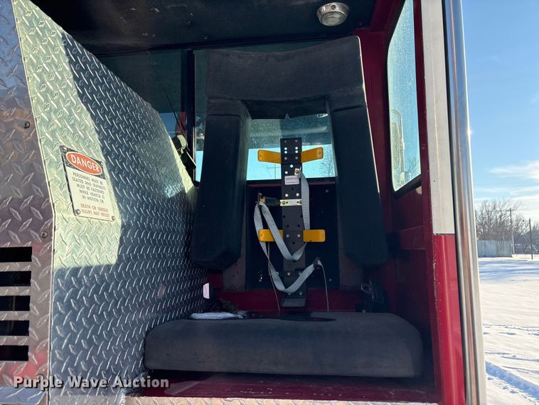 image for item EV2667 1989 Pierce pumper fire truck