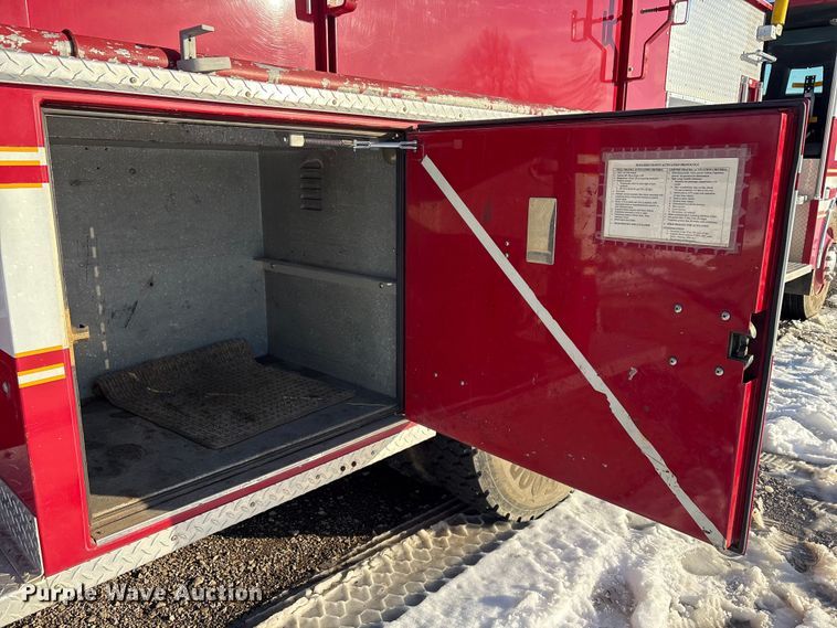 image for item EV2667 1989 Pierce pumper fire truck