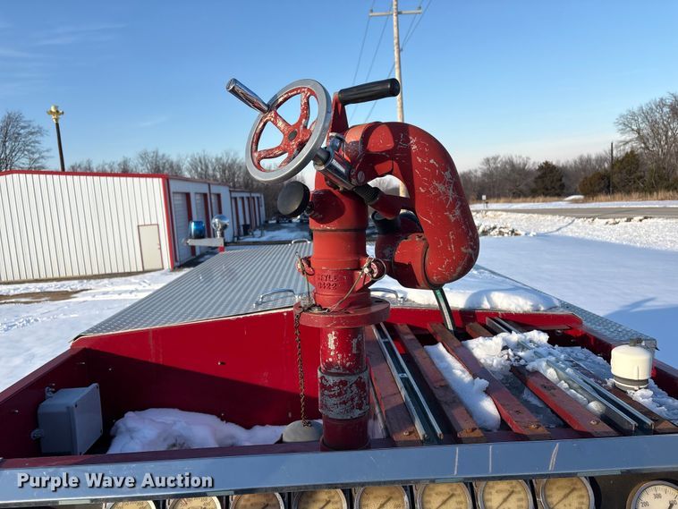 image for item EV2667 1989 Pierce pumper fire truck