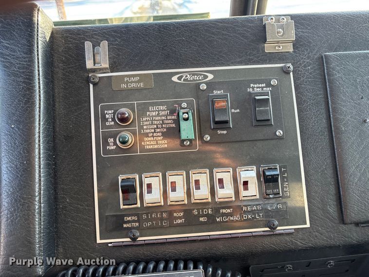 image for item EV2667 1989 Pierce pumper fire truck