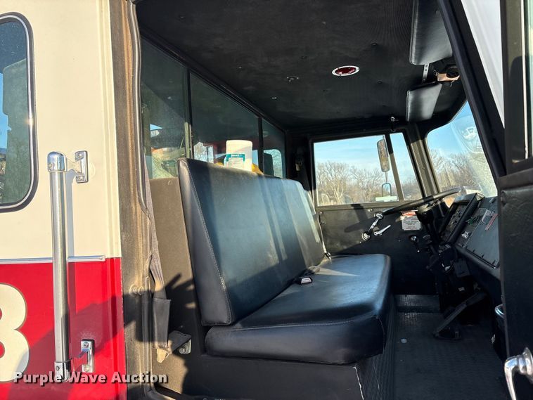 image for item EV2667 1989 Pierce pumper fire truck