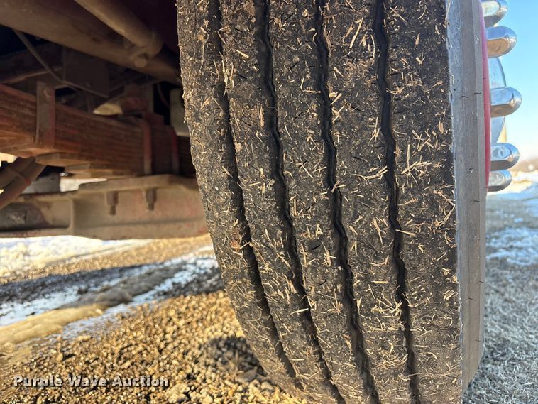 image for item EV2667 1989 Pierce pumper fire truck