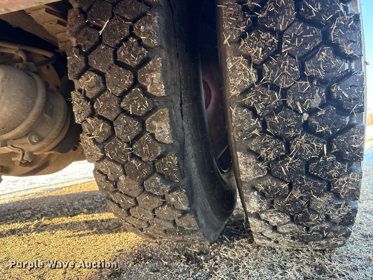 image for item EV2667 1989 Pierce pumper fire truck