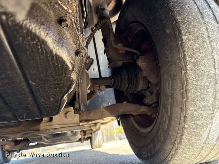 image for item EV2678 2002 Dodge Caravan van