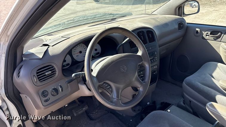 image for item EV2678 2002 Dodge Caravan van