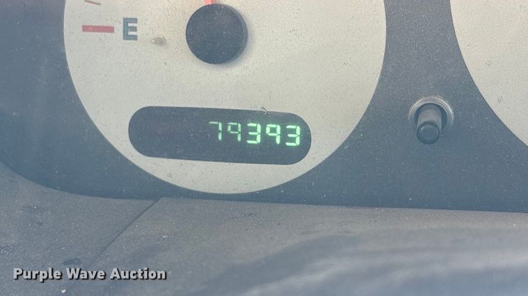 image for item EV2678 2002 Dodge Caravan van