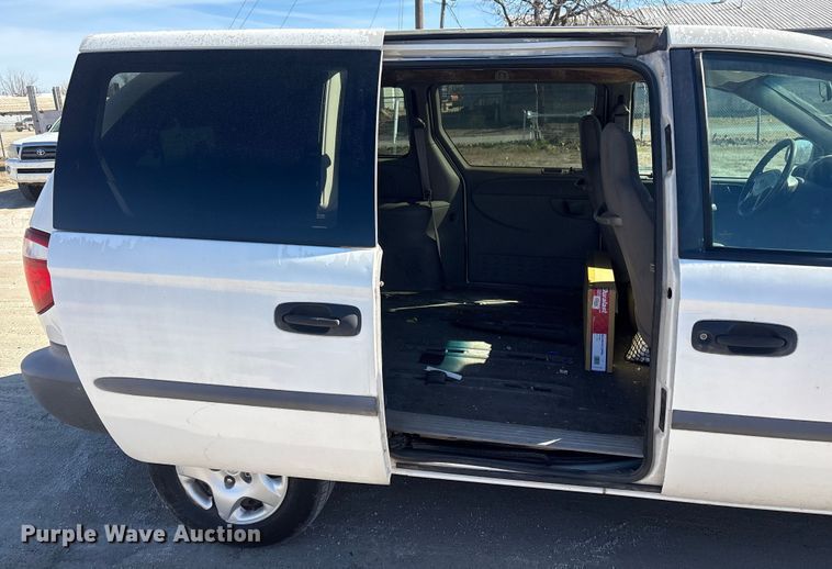image for item EV2678 2002 Dodge Caravan van