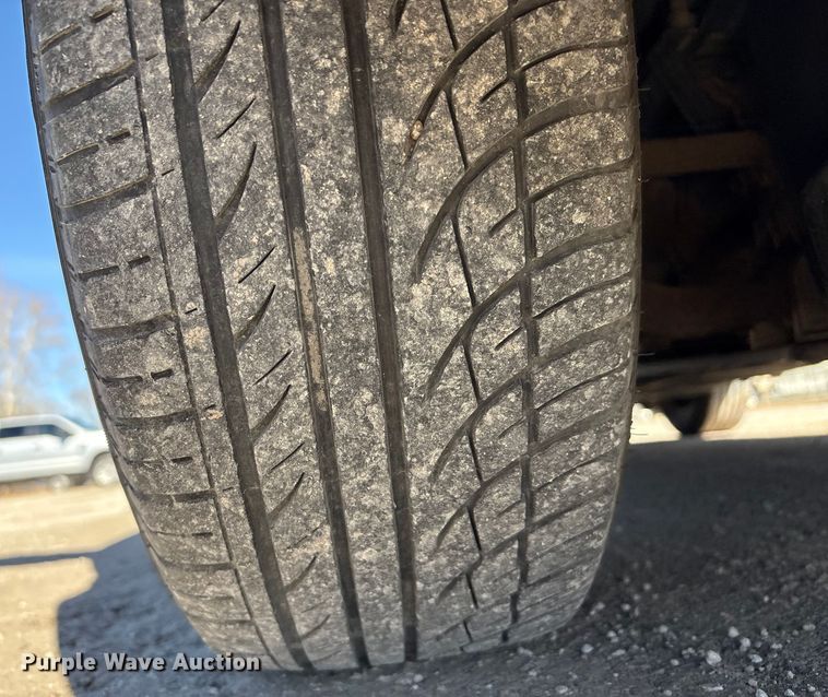 image for item EV2678 2002 Dodge Caravan van