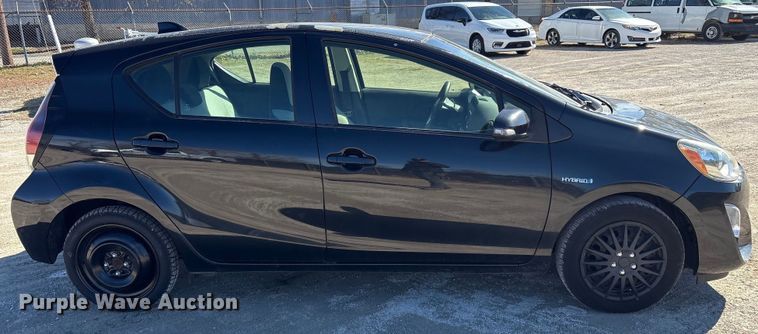 image for item EV2679 2015 Toyota Prius C 