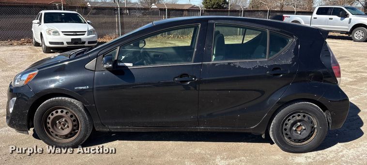 image for item EV2679 2015 Toyota Prius C 