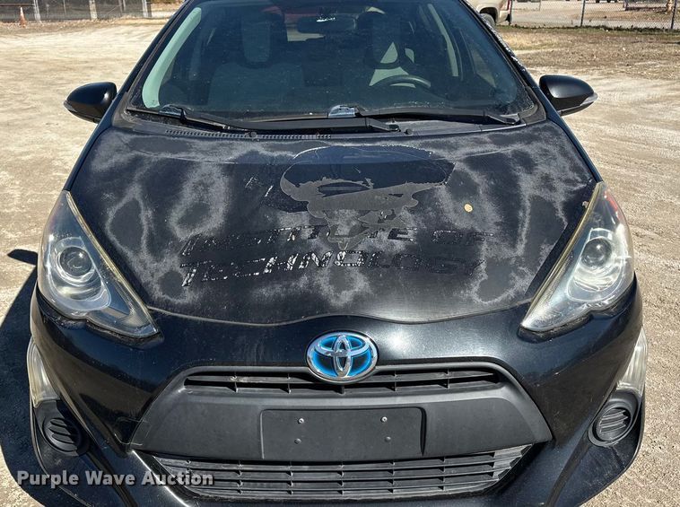 image for item EV2680 2015 Toyota Prius C 