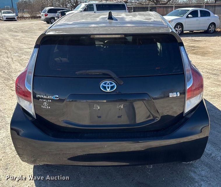 image for item EV2680 2015 Toyota Prius C 