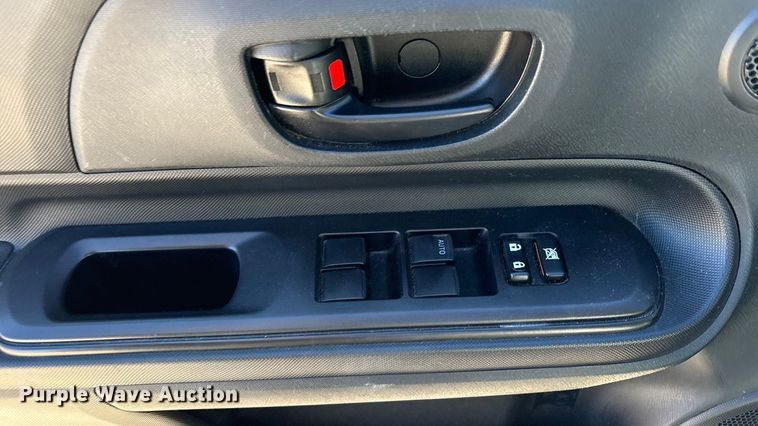 image for item EV2680 2015 Toyota Prius C 