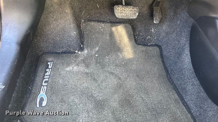 image for item EV2680 2015 Toyota Prius C 