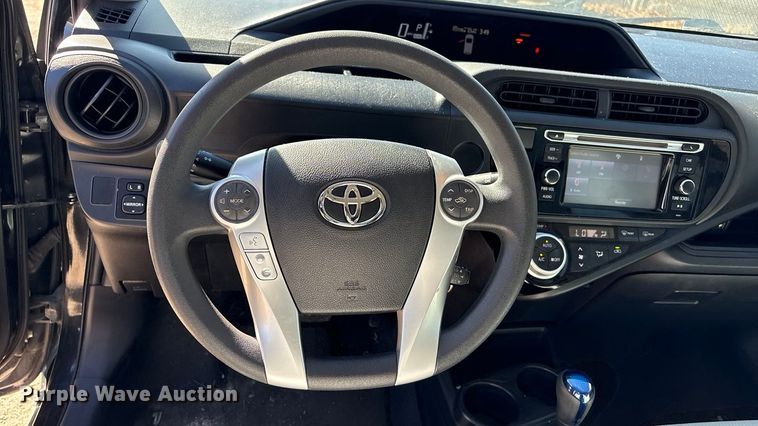 image for item EV2680 2015 Toyota Prius C 