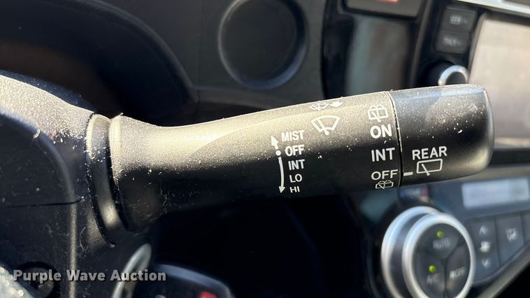 image for item EV2680 2015 Toyota Prius C 