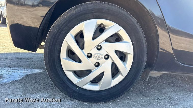 image for item EV2680 2015 Toyota Prius C 