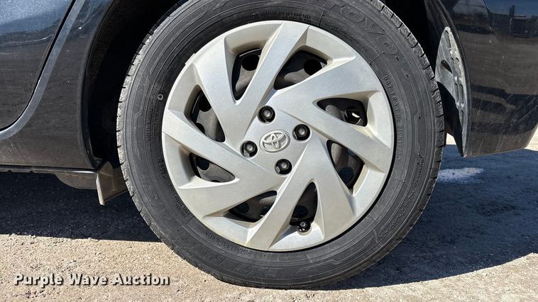 image for item EV2680 2015 Toyota Prius C 