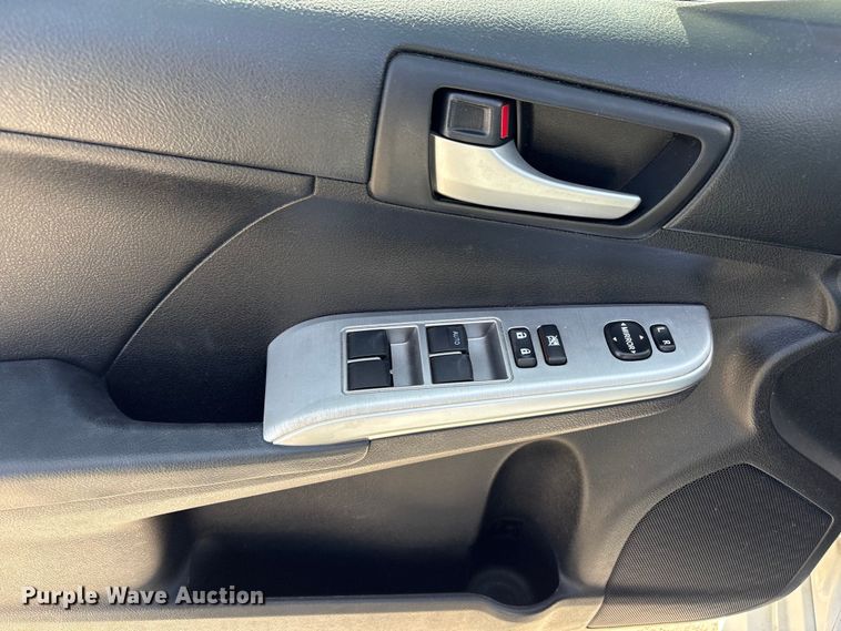 image for item EV2683 2012 Toyota Camry 