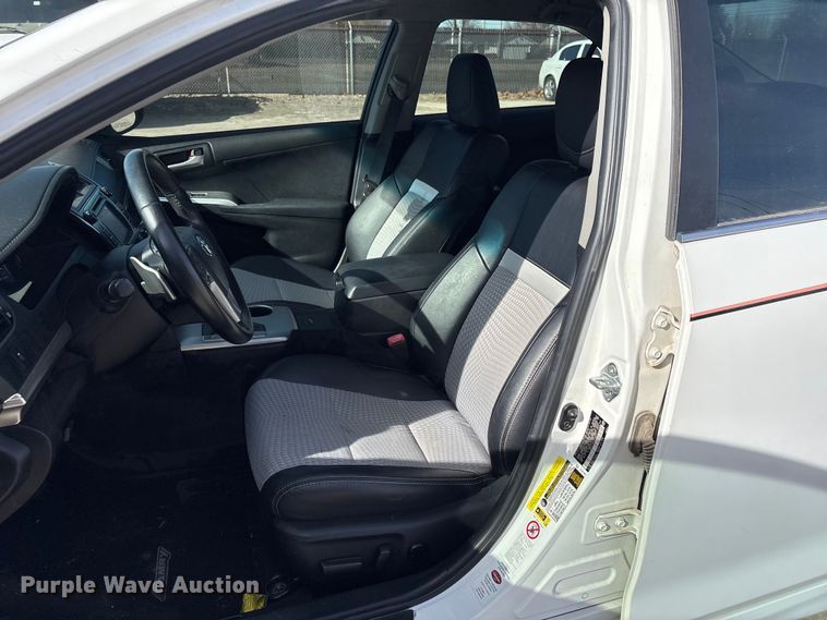 image for item EV2683 2012 Toyota Camry 