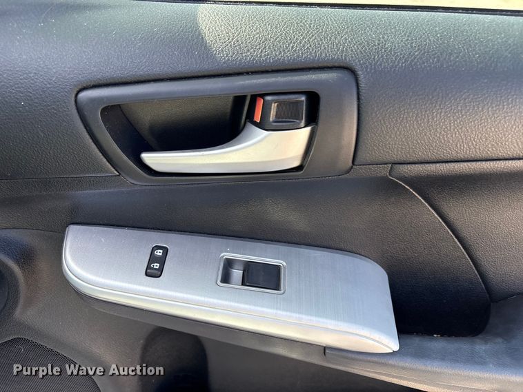 image for item EV2683 2012 Toyota Camry 