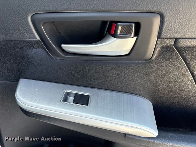 image for item EV2683 2012 Toyota Camry 