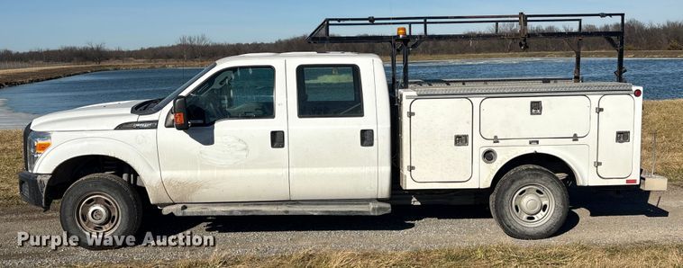 image for item EV2684 2013 Ford F250 Crew Cab utility bed pickup truck