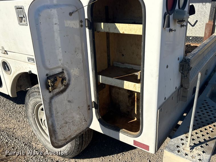 image for item EV2684 2013 Ford F250 Crew Cab utility bed pickup truck