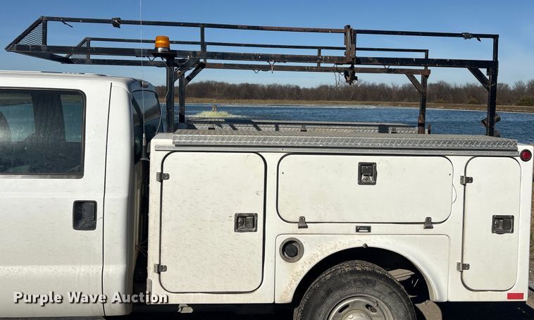 image for item EV2684 2013 Ford F250 Crew Cab utility bed pickup truck