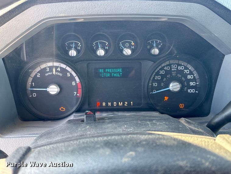 image for item EV2684 2013 Ford F250 Crew Cab utility bed pickup truck