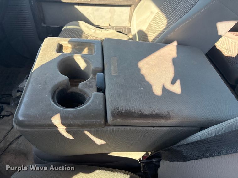 image for item EV2684 2013 Ford F250 Crew Cab utility bed pickup truck