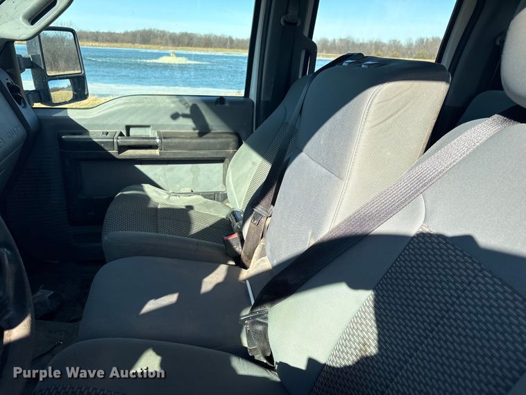 image for item EV2684 2013 Ford F250 Crew Cab utility bed pickup truck