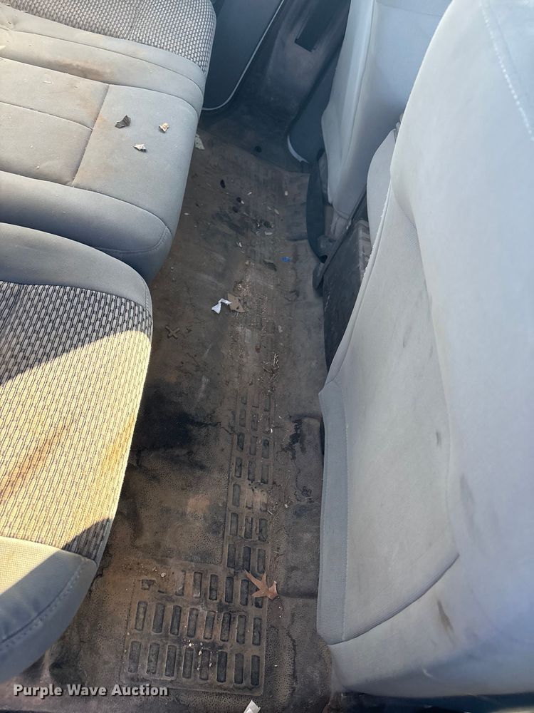 image for item EV2684 2013 Ford F250 Crew Cab utility bed pickup truck