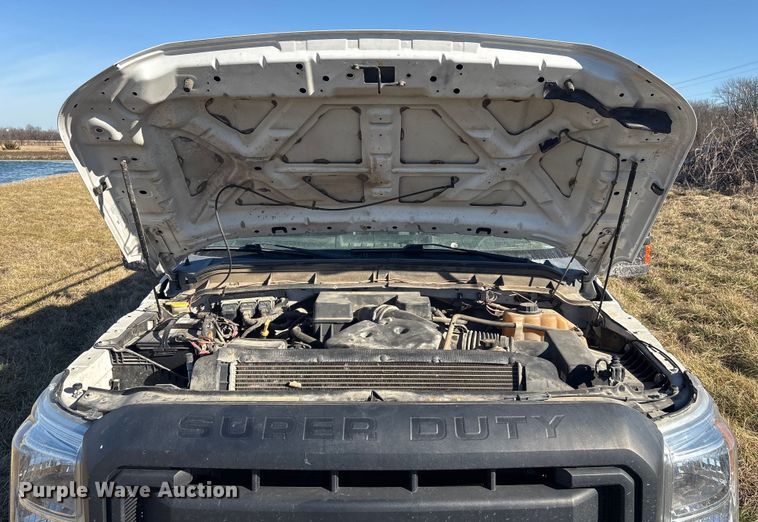 image for item EV2684 2013 Ford F250 Crew Cab utility bed pickup truck