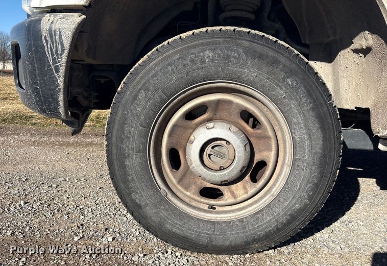 image for item EV2684 2013 Ford F250 Crew Cab utility bed pickup truck