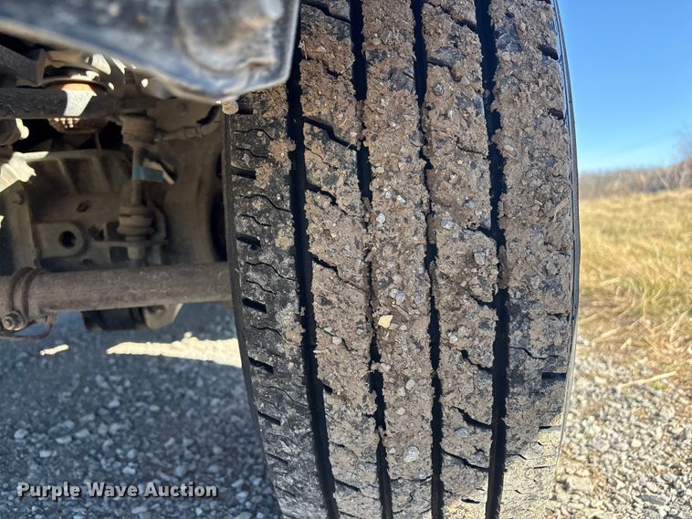 image for item EV2684 2013 Ford F250 Crew Cab utility bed pickup truck