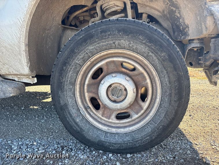 image for item EV2684 2013 Ford F250 Crew Cab utility bed pickup truck