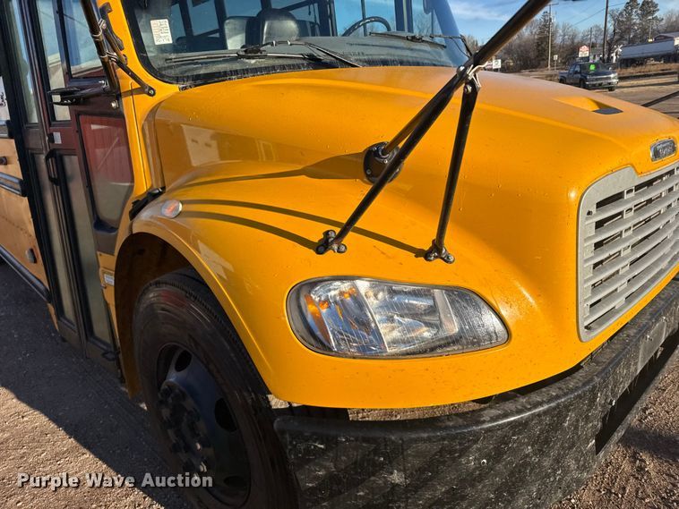 image for item FB0724 2013 Freightliner B2 school bus