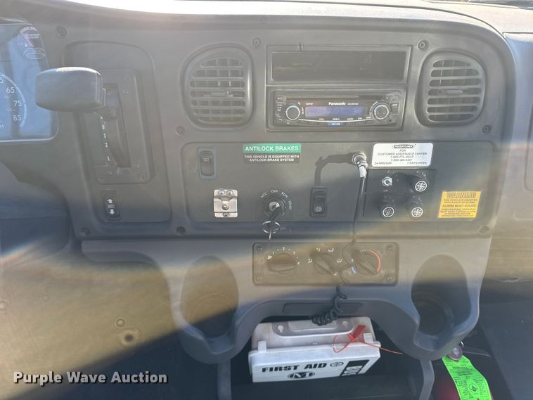 image for item FB0724 2013 Freightliner B2 school bus