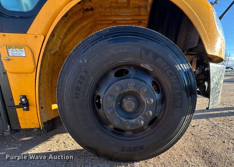 image for item FB0724 2013 Freightliner B2 school bus