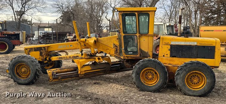 image for item FB0800 John Deere 670-A motor grader