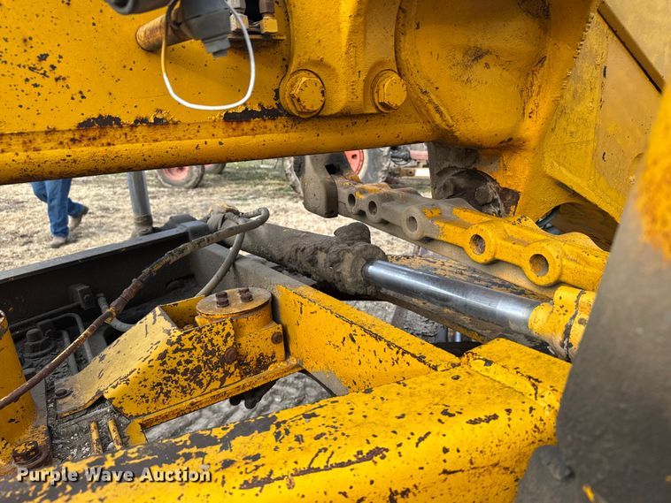 image for item FB0800 John Deere 670-A motor grader