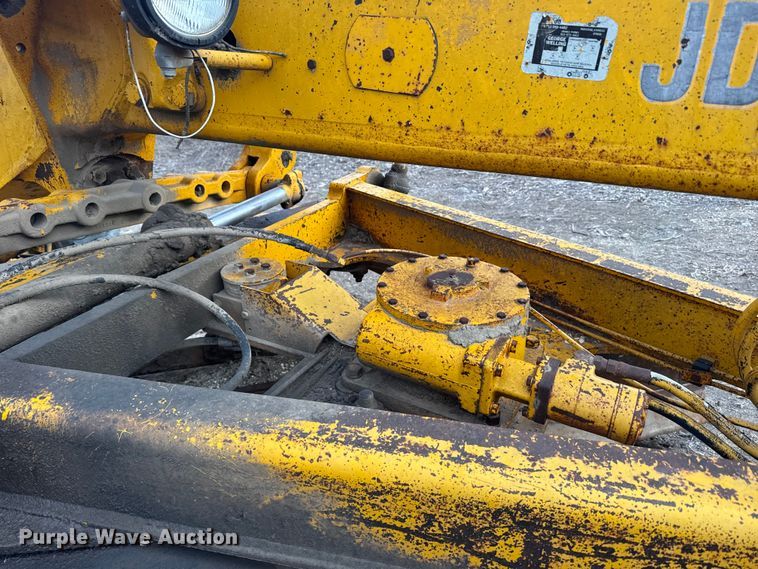 image for item FB0800 John Deere 670-A motor grader