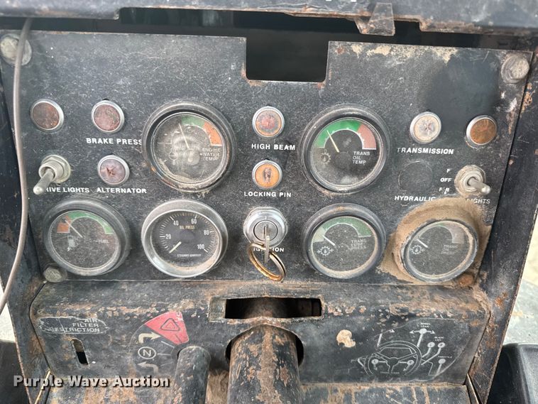 image for item FB0800 John Deere 670-A motor grader