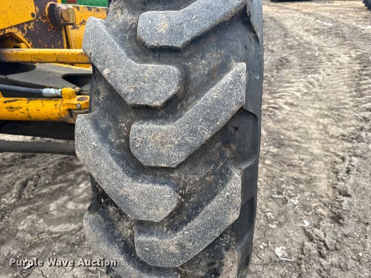 image for item FB0800 John Deere 670-A motor grader